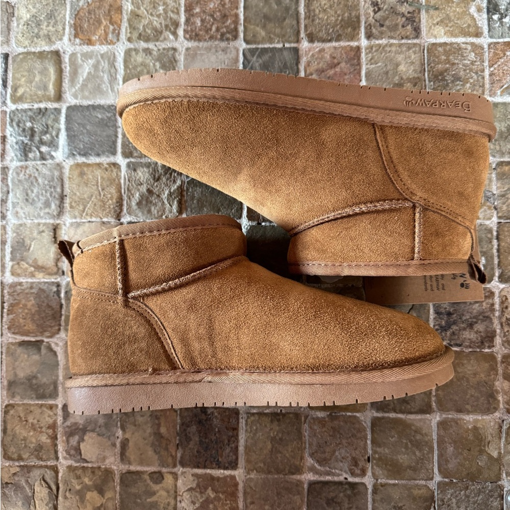 New in box Bearpaw Tan Suede Boots - Picture 7 of 8